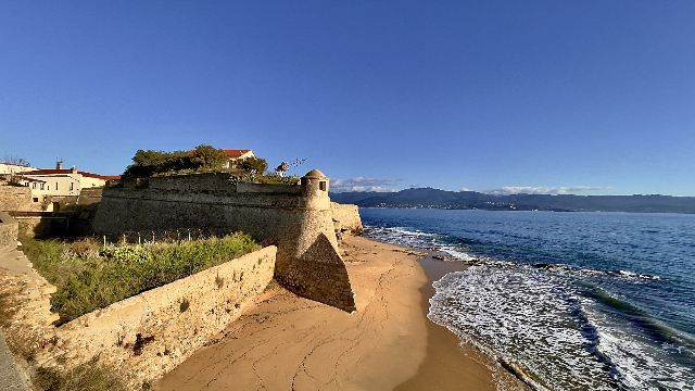 Ajaccio qal'asi - Ajaccio | Secret World Trip Planner