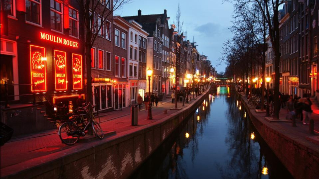 Cartierul roșu - Amsterdam | Secret World Trip Planner