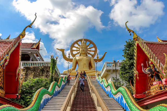 Wat Phra Yai (tempelj Velikega Bude) - Ko Samui District | Secret World Trip Planner