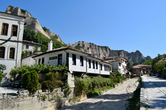 Мельник, самый маленький город в Болгарии - Melnik | Secret World Trip Planner