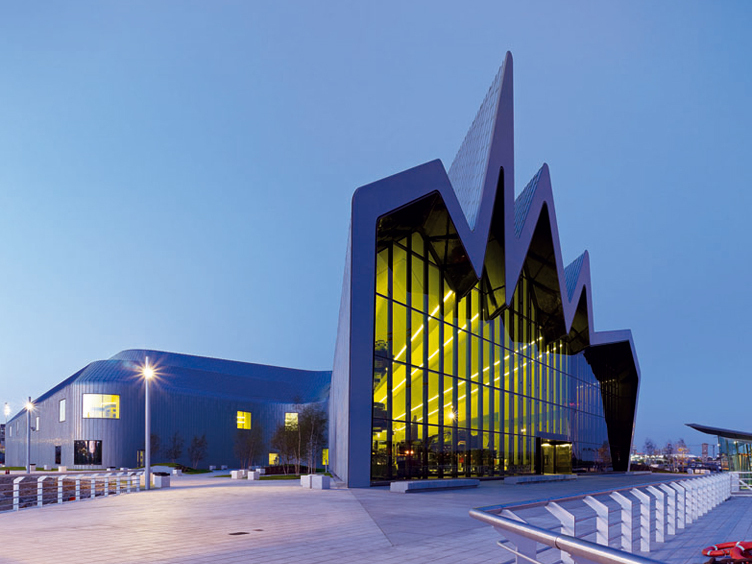 Museo Riverside Zaha Hadid: El Museo Riverside - Secret World