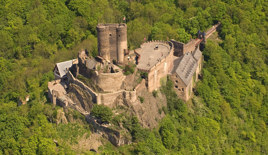 Ehrenburg slott i Ehrbachdalen - Gemeinde Reutte | Secret World Trip Planner
