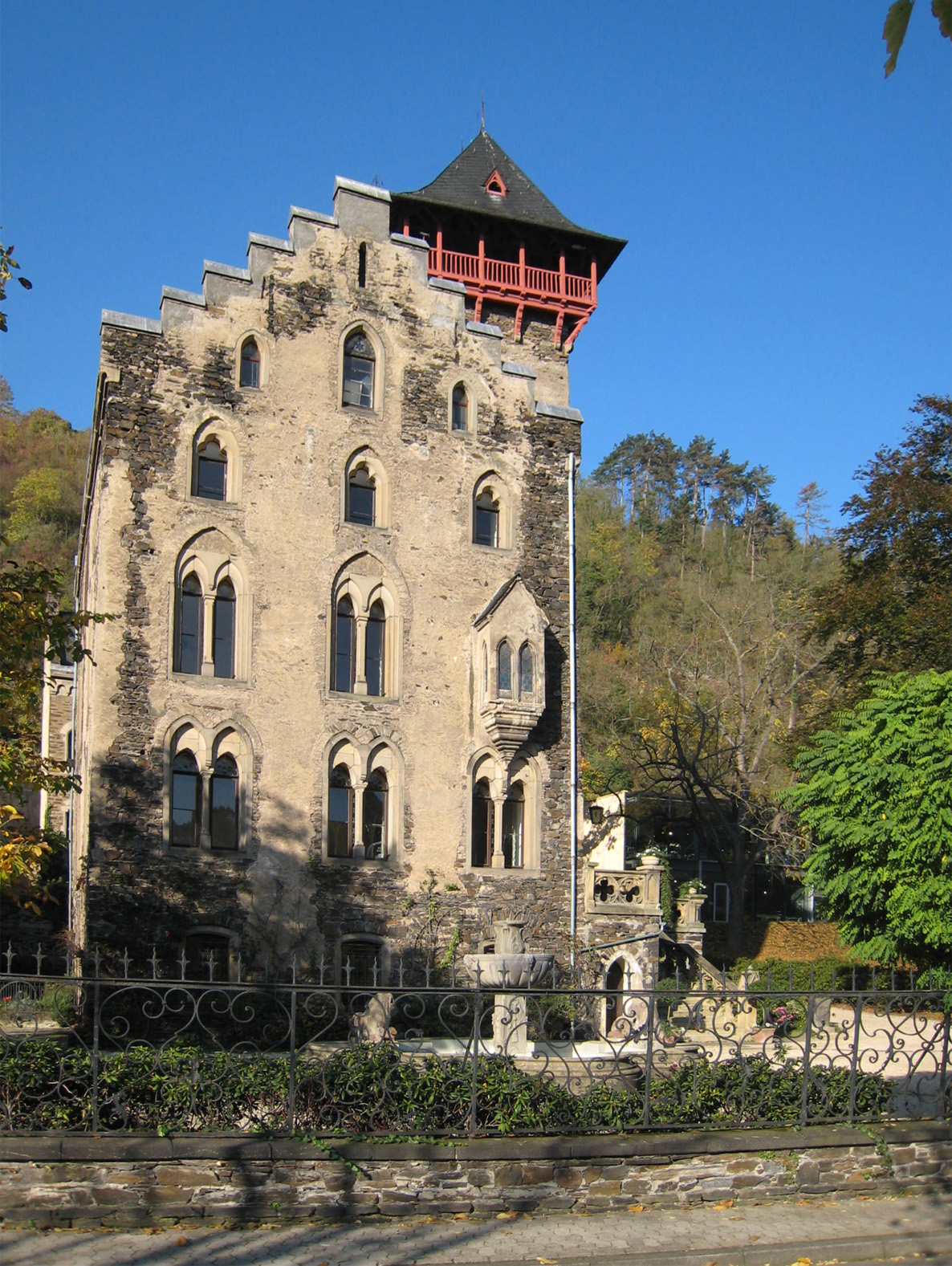 Hrad Liebieg v Kobern-Gondorfu - Kobern-Gondorf | Secret World Trip Planner