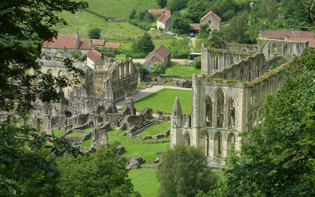 Rievaulx terrasi, Shimoliy Yorkshir - Helmsley | Secret World Trip Planner
