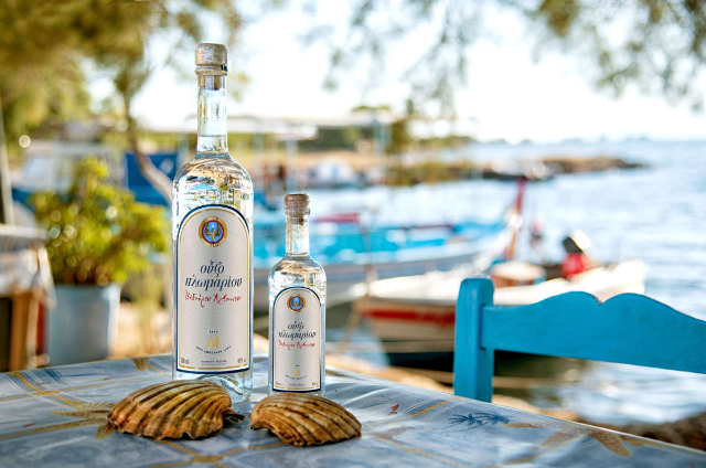 Ouzo, um ícone da cultura grega - Athina | Secret World Trip Planner