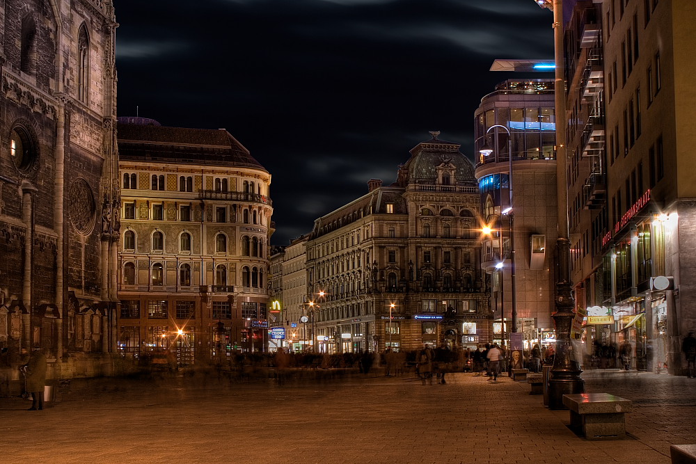 ಸ್ಟೀಫನ್‌ಸ್ಪ್ಲಾಟ್ಜ್, ವಿಯೆನ್ನಾ - Wien | Secret World Trip Planner