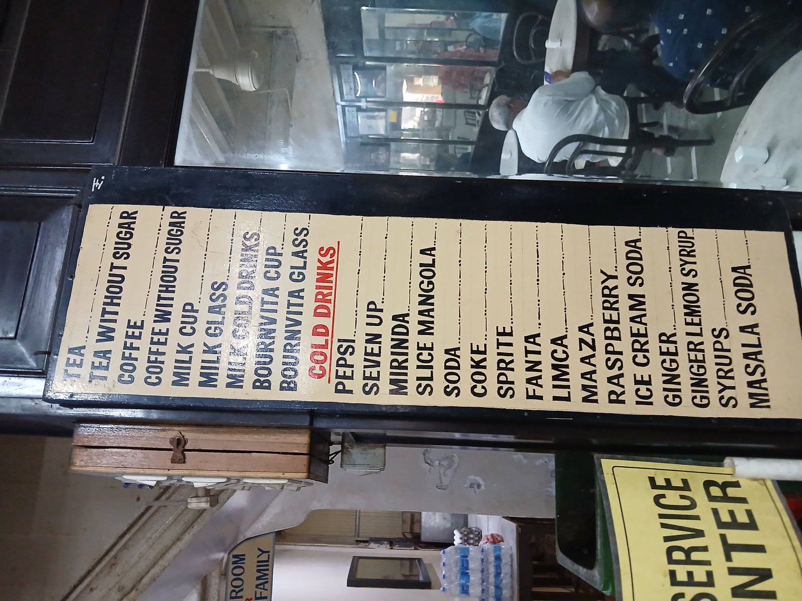 イラニカフェメルワン＆コー - Mumbai | Secret World Trip Planner