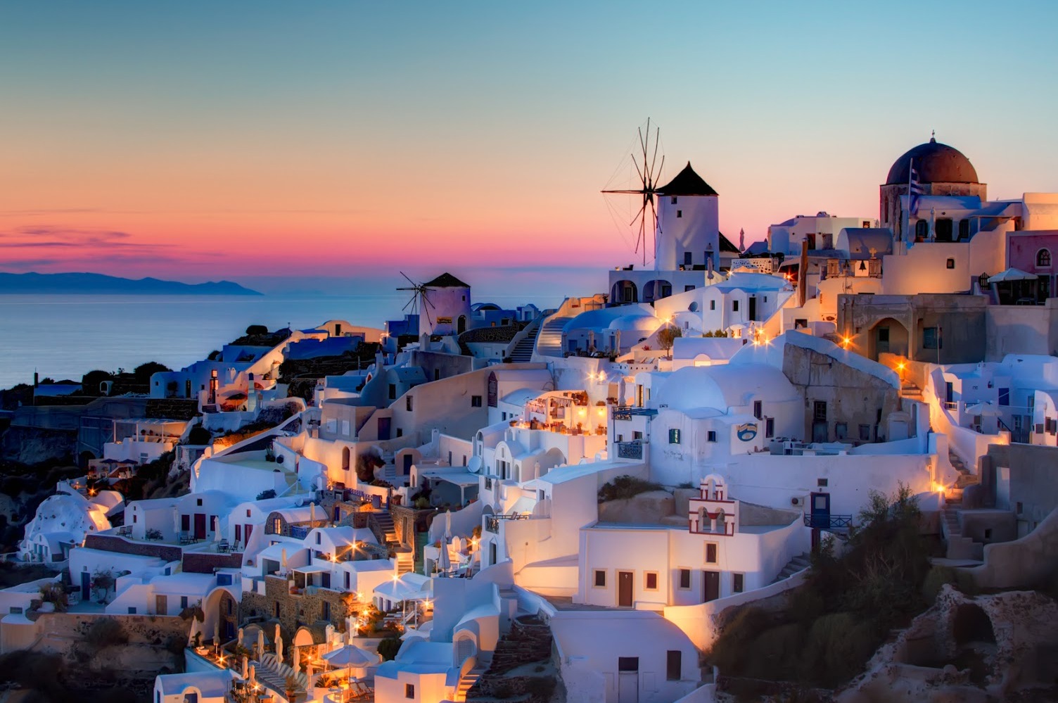 Oia e o pôr-do-sol do Infinito - Oia | Secret World Trip Planner