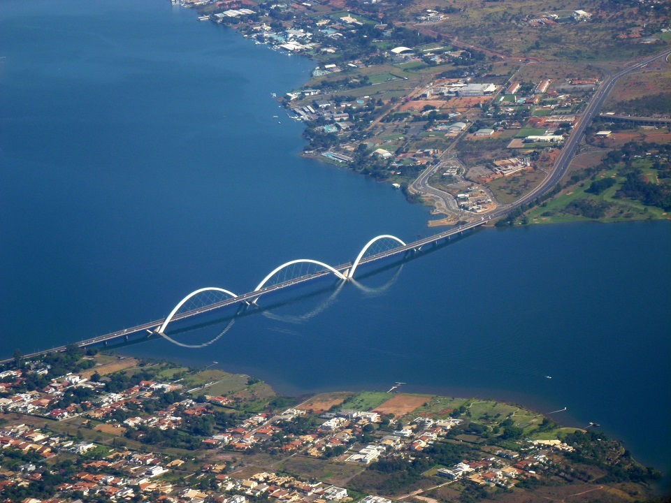 Brasil | Juscelino Kubitschek Bridge - Pte. Juscelino Kubitschek - Brasília | Secret World Trip Planner