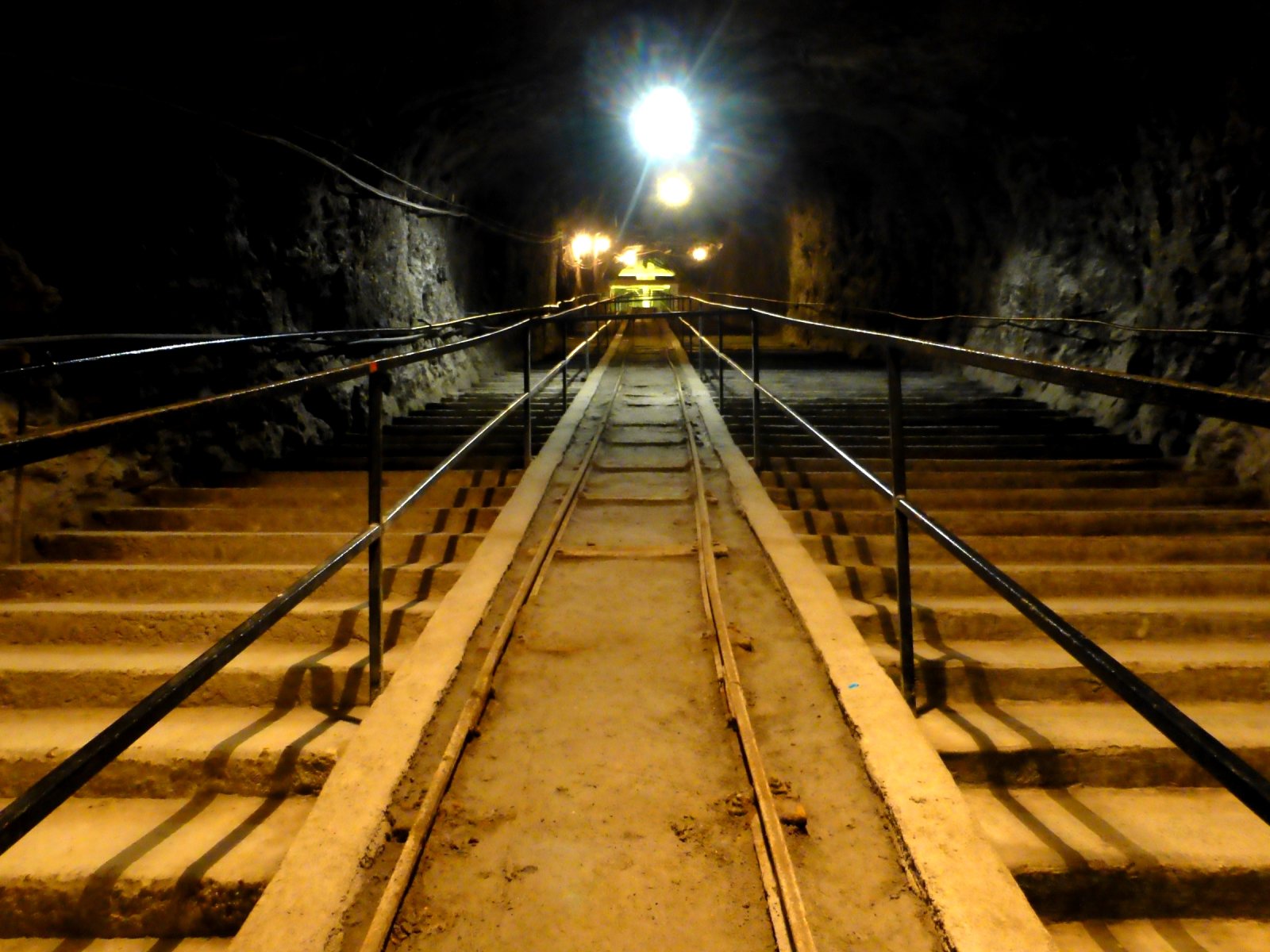 Österreich | Die Seegrotte: eine unglaubliche unterirdische Höhle - Hinterbrühl | Secret World Trip Planner