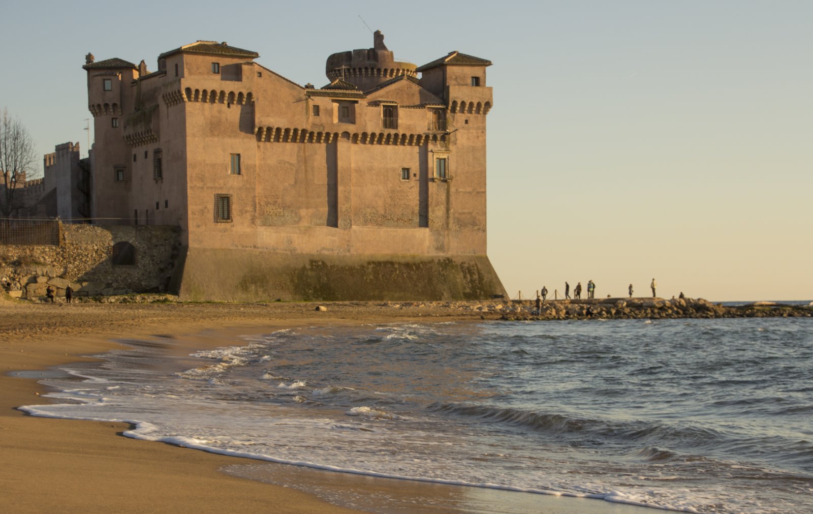 O Castelo de Santa Severa - Santa Severa | Secret World Trip Planner