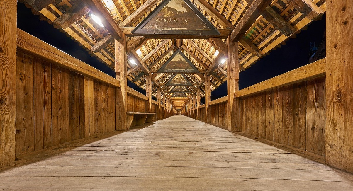 Luzern: a Kapellbrücke (szó szerint, Kápolna híd) - Luzern | Secret World Trip Planner