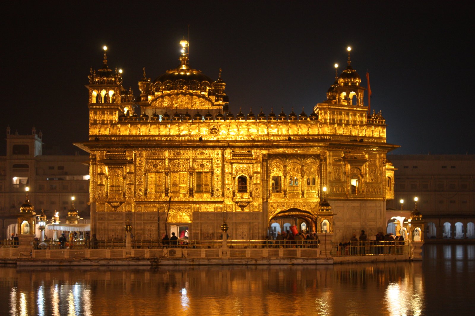 Amritsar: Golden Temple (Harmandir Sahib) - Amritsar | Secret World Trip Planner