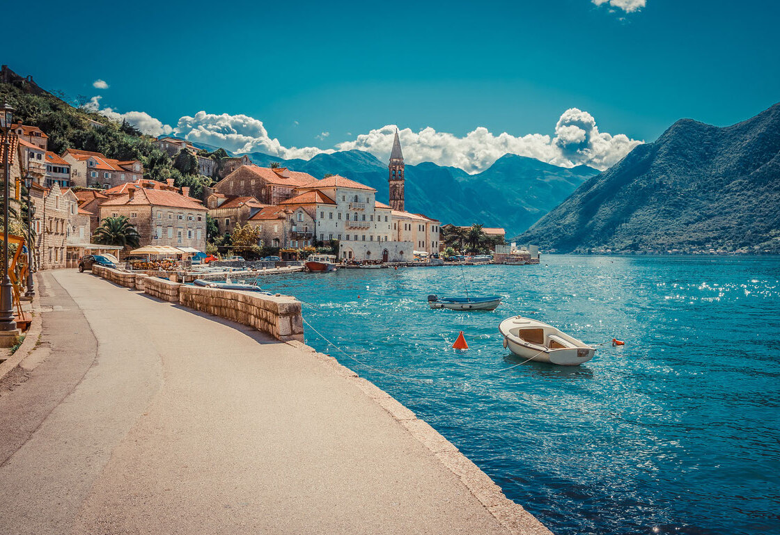 Di salah satu yang paling indah bay dunia,Kotor - Kotor | Secret World Trip Planner