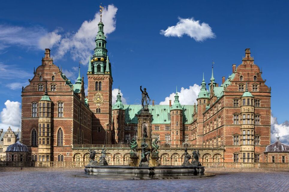 Castelo De Frederiksborg - Hillerød | Secret World Trip Planner