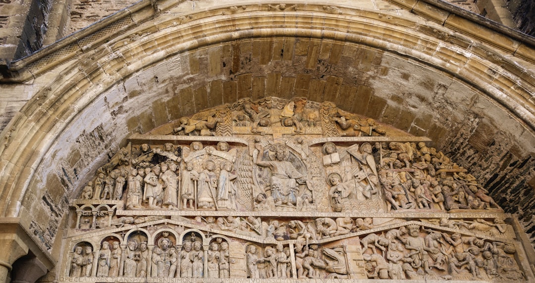 康克斯，一个充满历史和传统的遗产 - Conques | Secret World Trip Planner