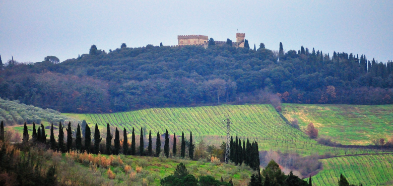 El castillo de Strozzavolpe y sus leyend ...