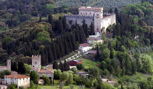 El castillo de Strozzavolpe y sus leyend ...