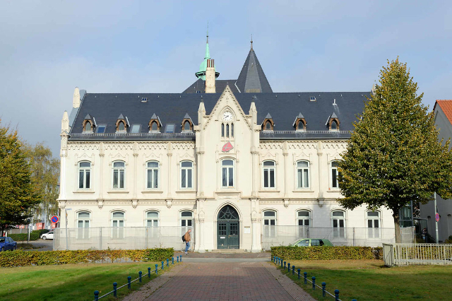 Balai Kota Bremerhaven - Bremerhaven | Secret World Trip Planner