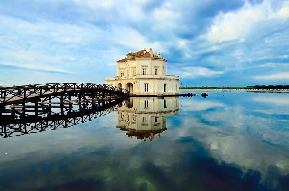 ROYAL CASINA u parku Fusaro - Bacoli | Secret World Trip Planner