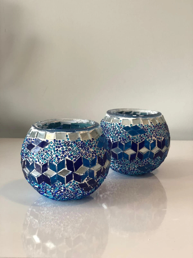 Vipu vya kioo - Mimar Mehmet Ağa Cd. No:2 | Secret World Trip Planner