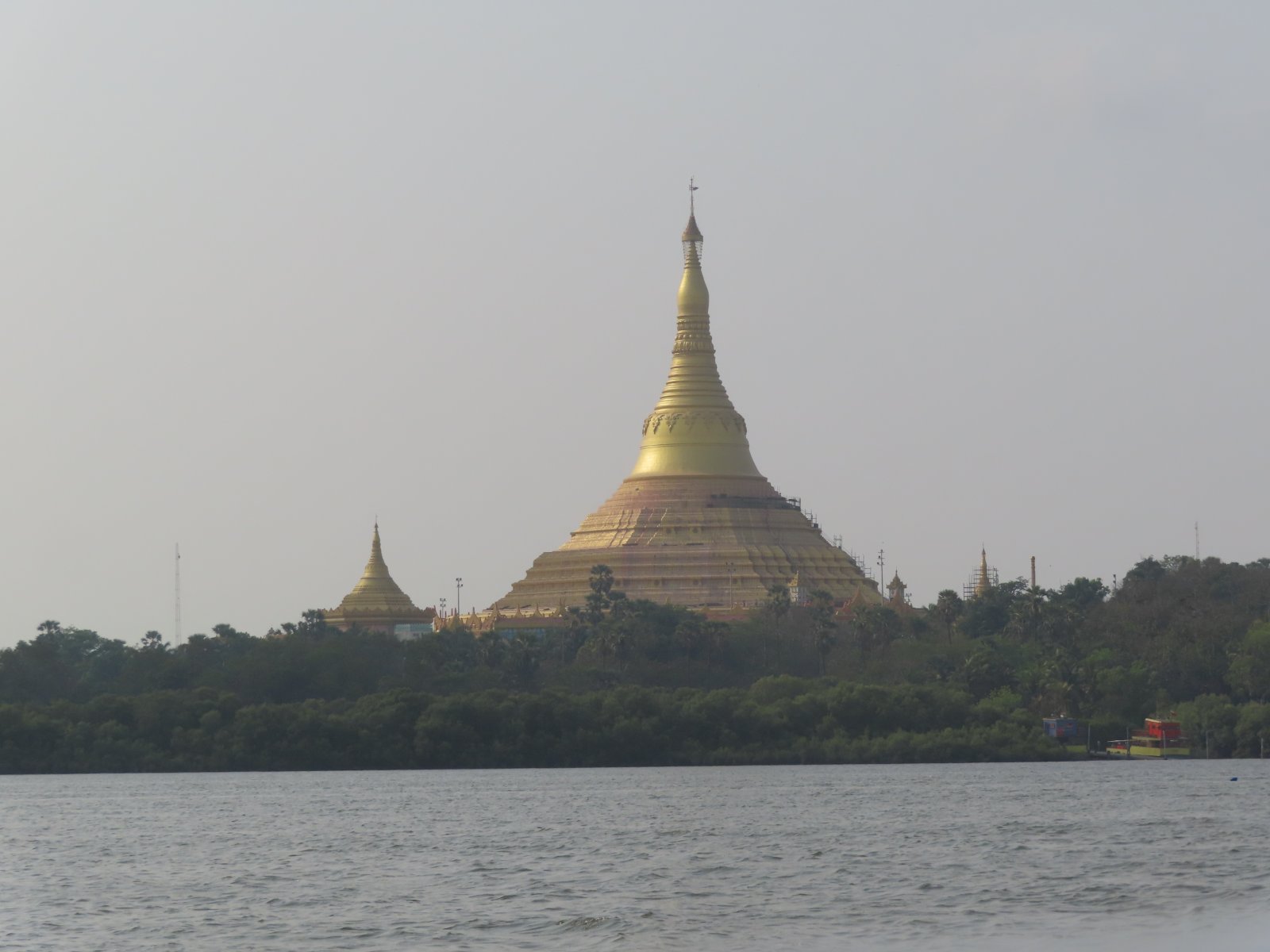 ကမ္ဘာလုံးဆိုင်ရာ Vipassana ဘုရား - Mumbai | Secret World Trip Planner