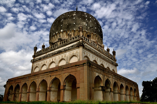 Qutb Shahi Tuamaí i Hyderabad - Hyderabad | Secret World Trip Planner