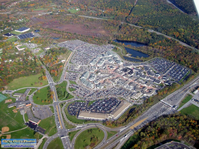 Woodbury Common Premium Outlets: El sueño de un adicto a las compras a las afueras de Nueva York - Woodbury | Secret World Trip Planner