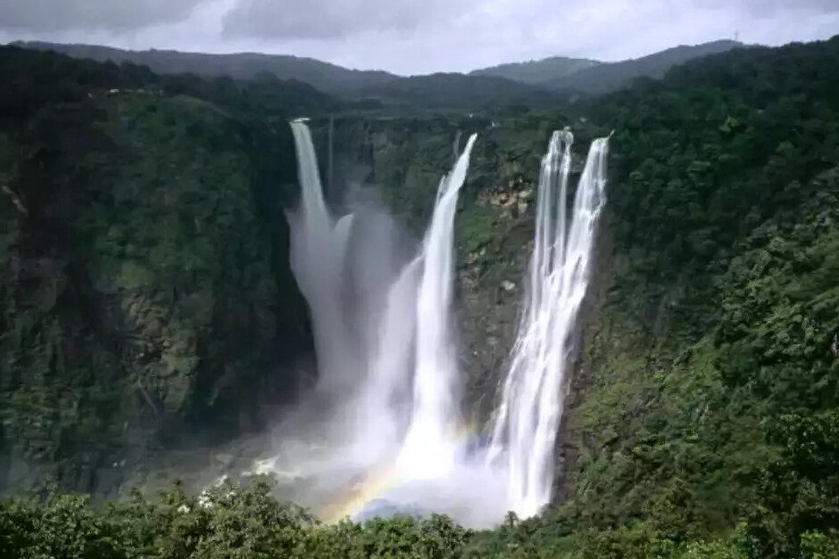 Les célèbres chutes de jogging - Jog Falls | Secret World Trip Planner