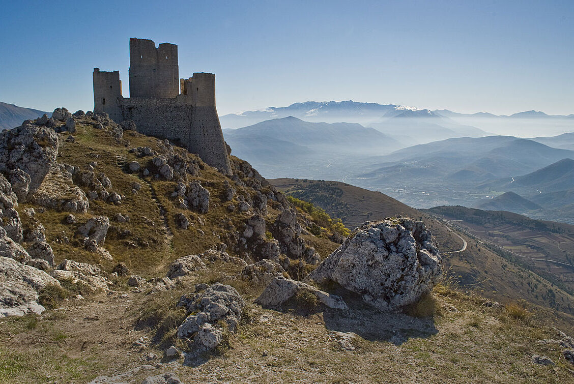 Το Φρούριο Calascio - Calascio | Secret World Trip Planner
