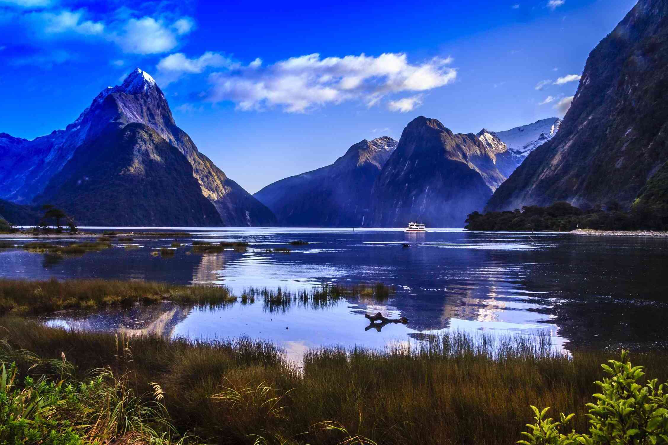 Mitre Peak è la scogliera più alta del mondo - Mitre Peak | Secret World Trip Planner