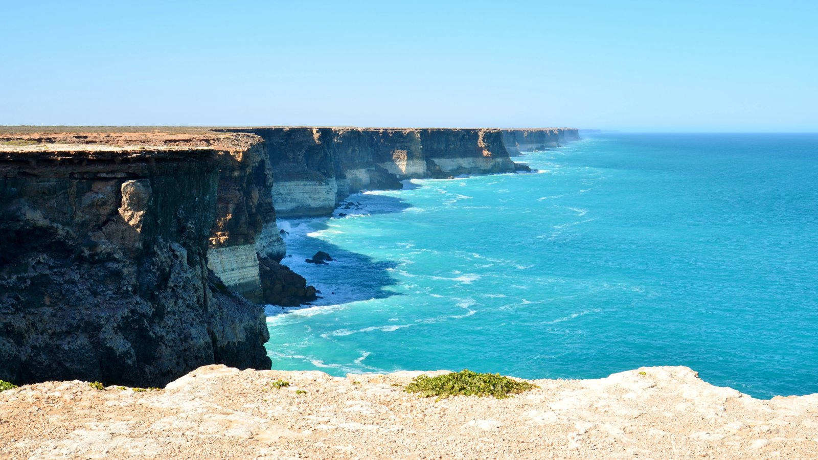 Itu Bunda Tebing - Nullarbor | Secret World Trip Planner