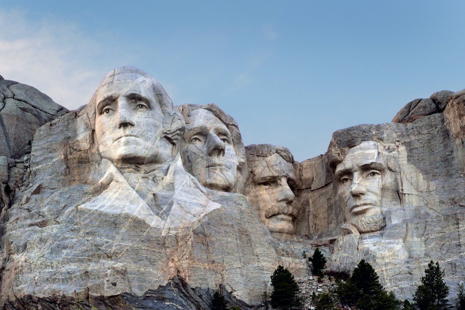 Gunung Rushmore dan ruang rahasia - Keystone | Secret World Trip Planner