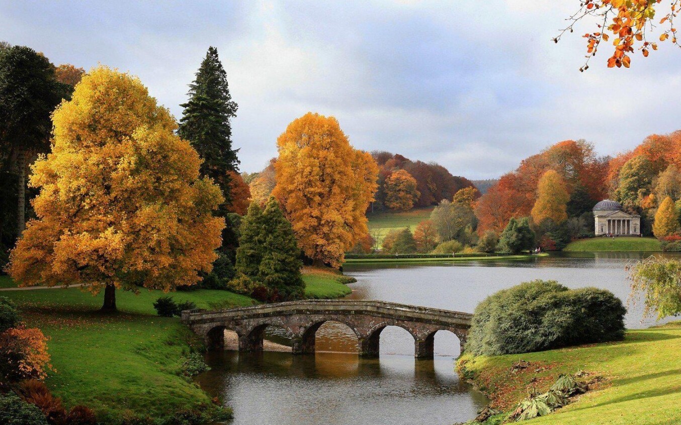 Stourhead，一个神奇的，宁静的愿景 - Warminster | Secret World Trip Planner