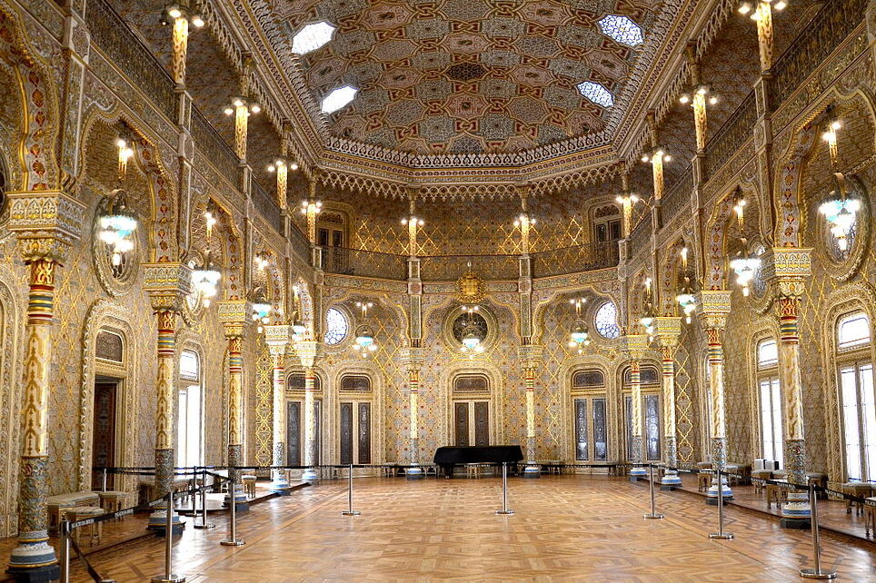 Porto | The Stock Exchange Palace (Palacio da Bolsa) - Porto | Secret World Trip Planner