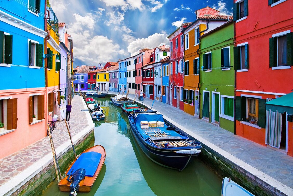 Burano: najbardziej kolorowa Wioska na świecie! - Venezia | Secret World Trip Planner