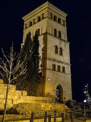 טורון דה לה זודה - Zaragoza | Secret World Trip Planner