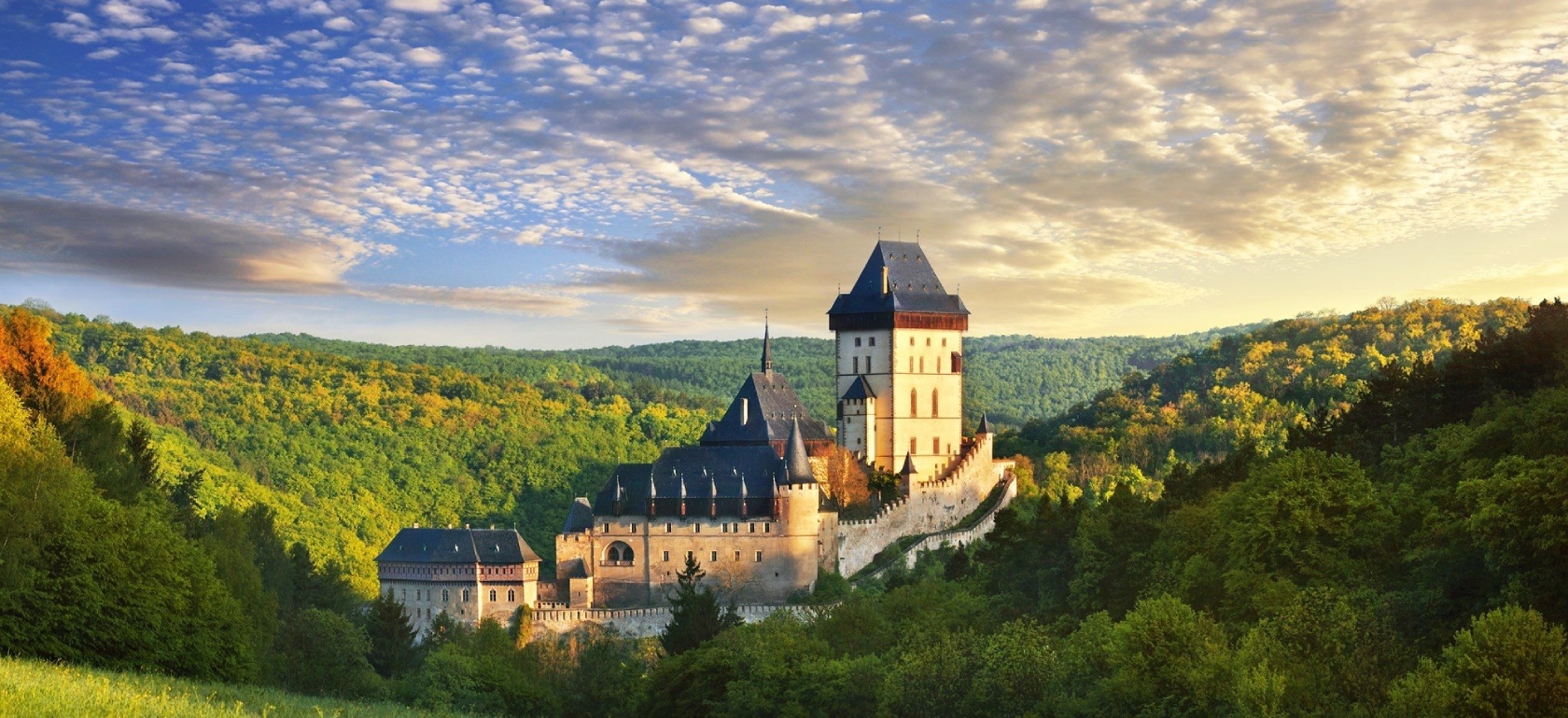 El Hermoso Castillo De Karlstejn Secret World El Hermoso Castillo De Karlstejn Secret World