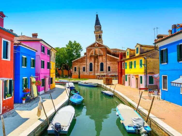 Burano - jedna z Wysp Wenecji - Venezia | Secret World Trip Planner