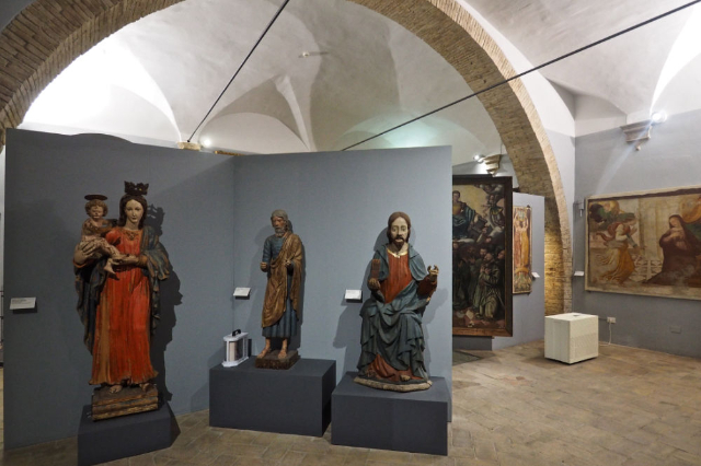 ຫ້ອງສະແດງສິລະປະ Civic ແລະ Diocesan ຂອງ Spello - Spello | Secret World Trip Planner