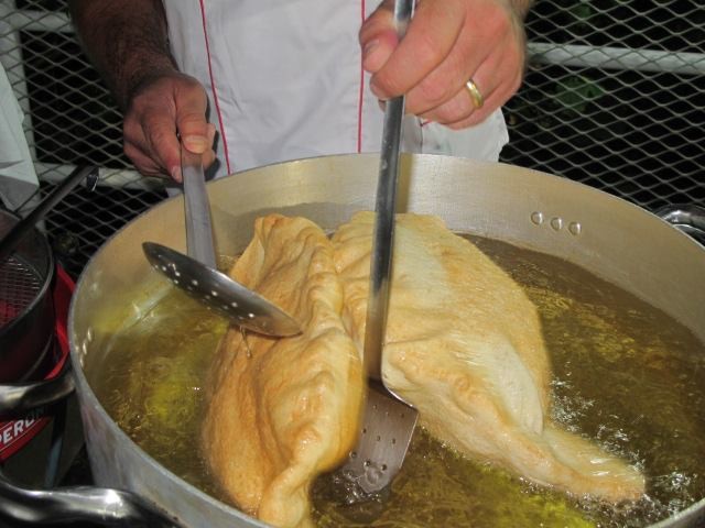 Pizza chiên Napoletana