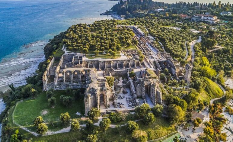 The Caves of Catullus