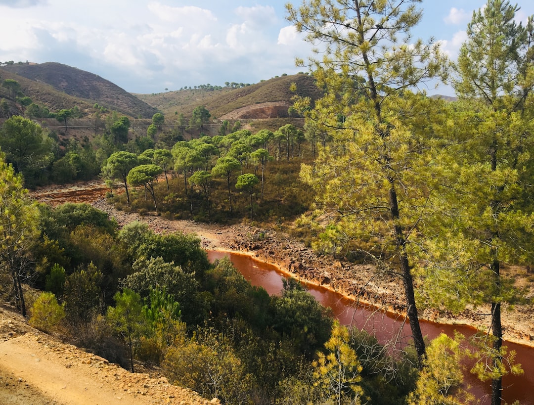 Rio Tinto Merah Sungai| Sepanyol - Tinto | Secret World Trip Planner