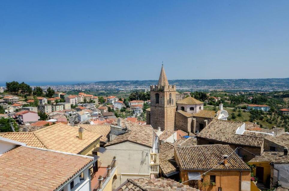 スポルトーレ、丘の上の小さな村 - Spoltore | Secret World Trip Planner