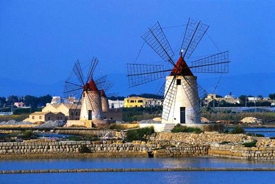 Marsala egy terasz az Egadi-szigeteken - Marsala | Secret World Trip Planner