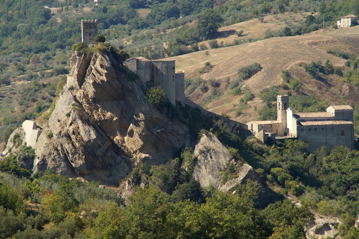 Roccascalegna - Roccascalegna | Secret World Trip Planner