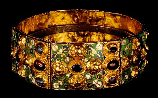 लोखंडी मुकुट - Monza | Secret World Trip Planner