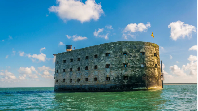 Kubu Boyard - Île-d'Aix | Secret World Trip Planner