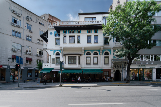 Vedat Tek Haus - Vali Konağı Cd. No:39 | Secret World Trip Planner