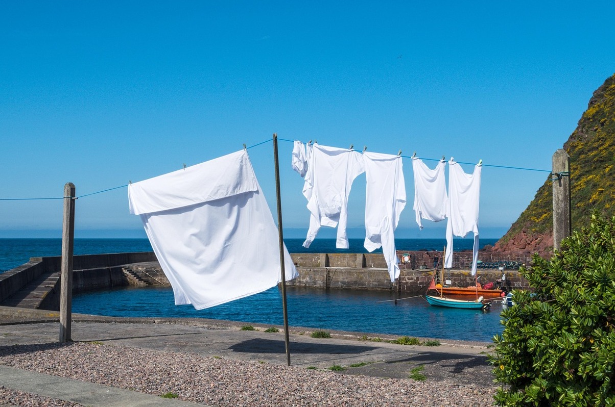 Situado ao pé da impoñentes penedos: Pennan - Pennan | Secret World Trip Planner